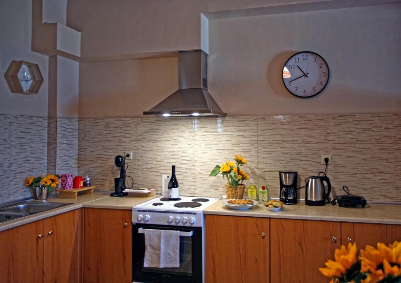 Seaview-Apartments ปาไลยาโฟไกยา ภายนอก รูปภาพ